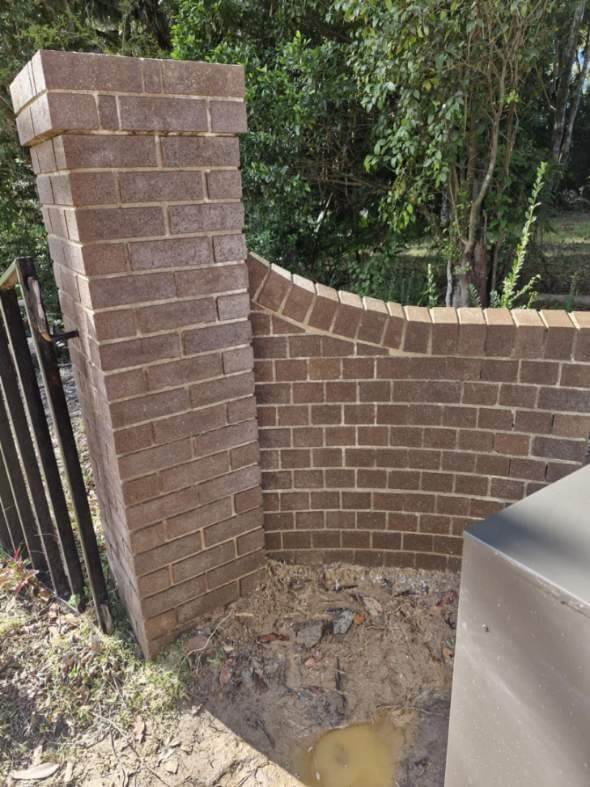 pressure cleaning brickwork