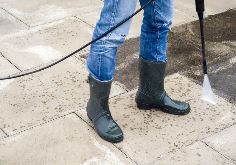 Mould pressure washing (2)